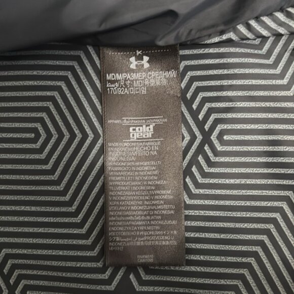 Under Armour Black ColdGear Infrared Jacket, Water-Resistant Material, Sz Medium - Picture 4 of 9